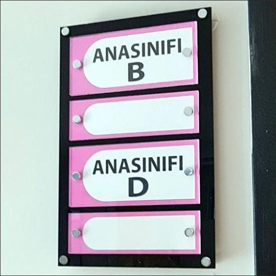 Pleksi Kapı İsimliği Dörtlü