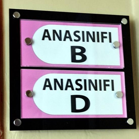 Pleksi Kapı İsimliği Çiftli